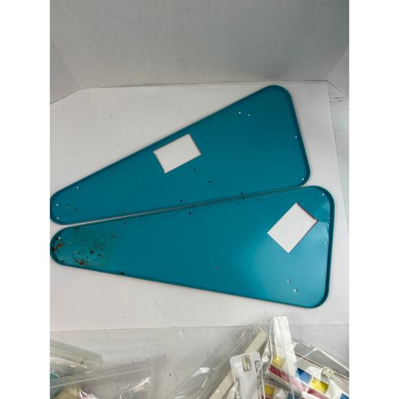 Vintage 1960s Brumberger Tri‑Level Service Station Steel Construction Set w/ Box - Picture 16 of 16